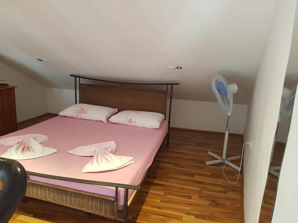 Apartments Mirela Gradac  Zewnętrze zdjęcie